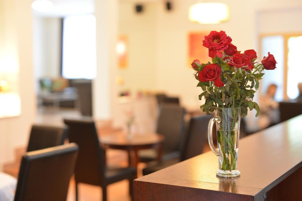 Hotel De Paris Тирана Екстериор снимка