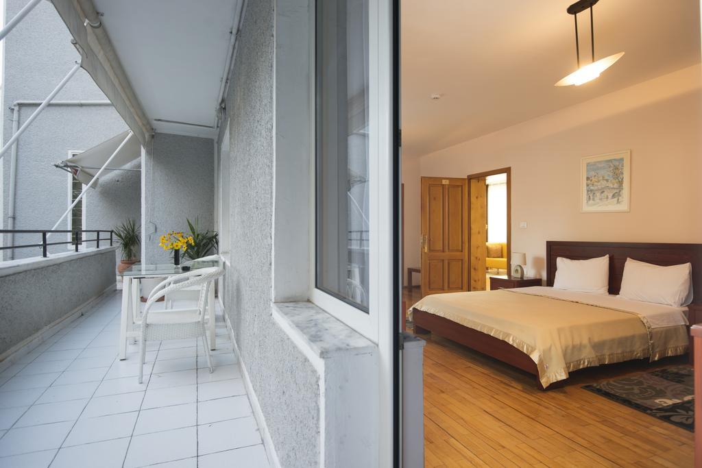 Hotel De Paris Тирана Екстериор снимка