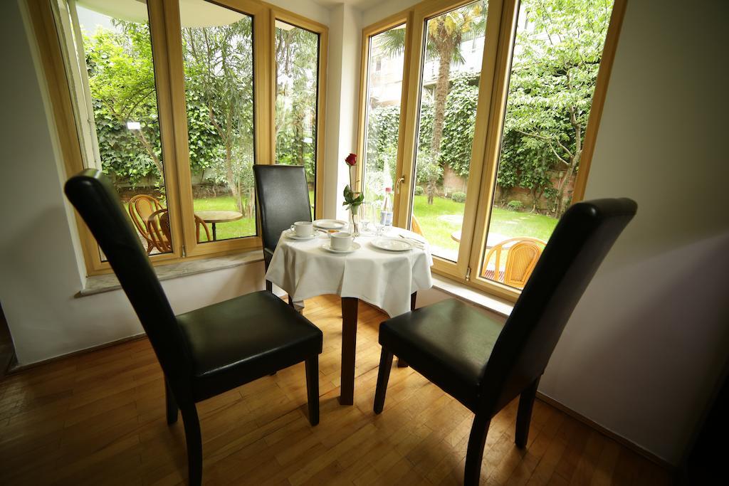 Hotel De Paris Тирана Екстериор снимка