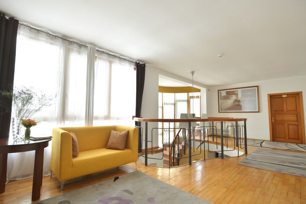 Hotel De Paris Тирана Екстериор снимка